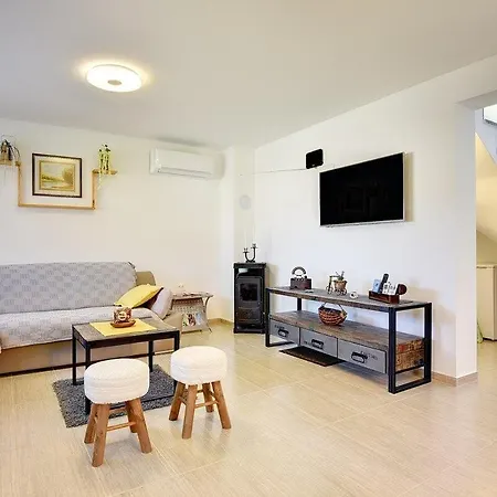 Vakantiehuis House Sandi Pula