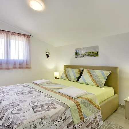 House Sandi Tatil Evi Pula