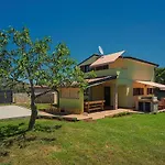 House Sandi Holiday home *